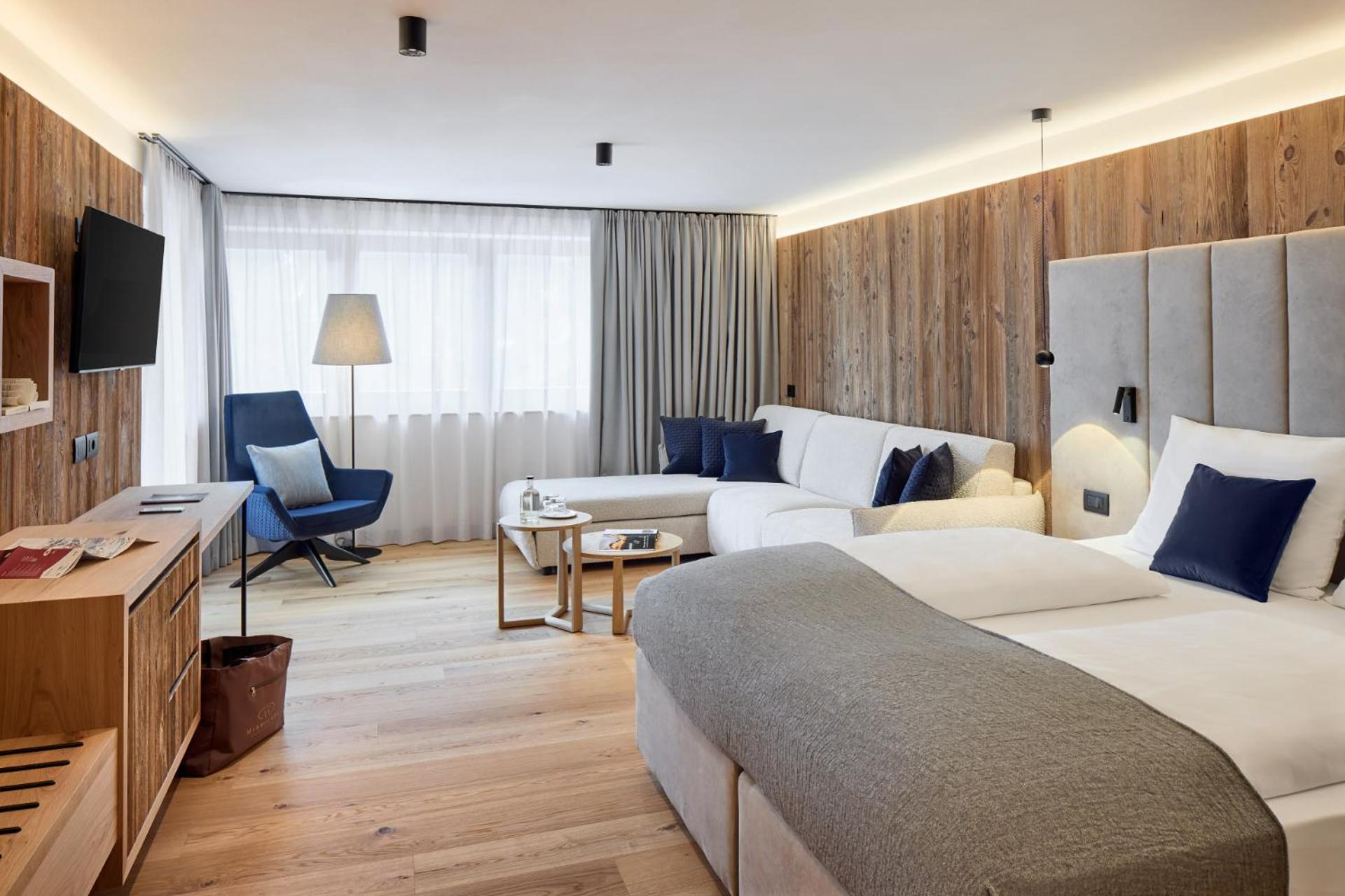 Deluxe Suite